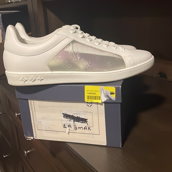 New and Authentic louis vuitton 1a8mak luxembourg sneakers in size 39.5 - Picture 10 of 15
